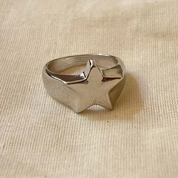 Y2K Vintage Silver Star Ring – Size 8, Unisex, Brand New - Picture 13 of 14